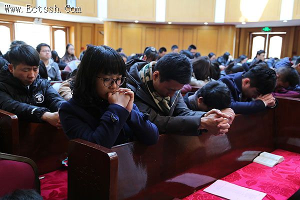 华东神学院举行春季开学活动 华东神学院举行春季开学活动